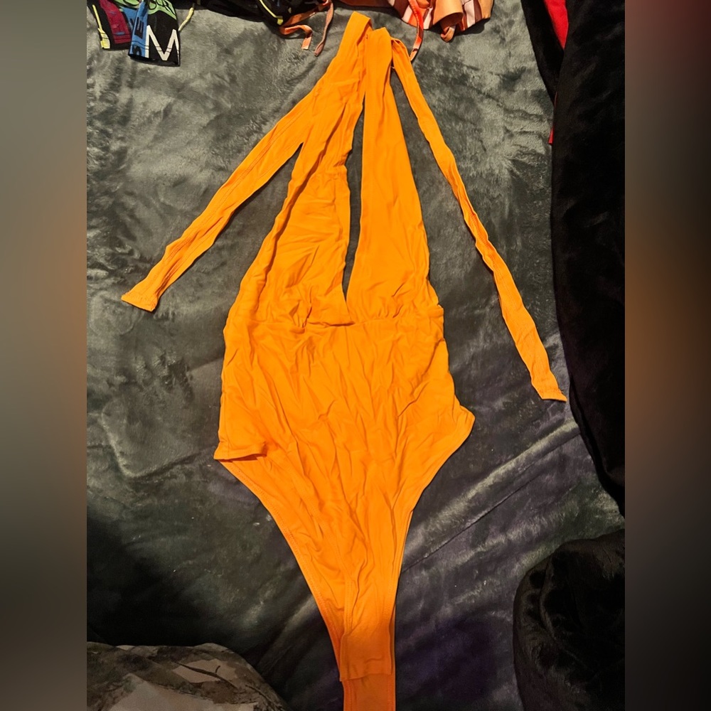 Halter top bodysuit only worn once